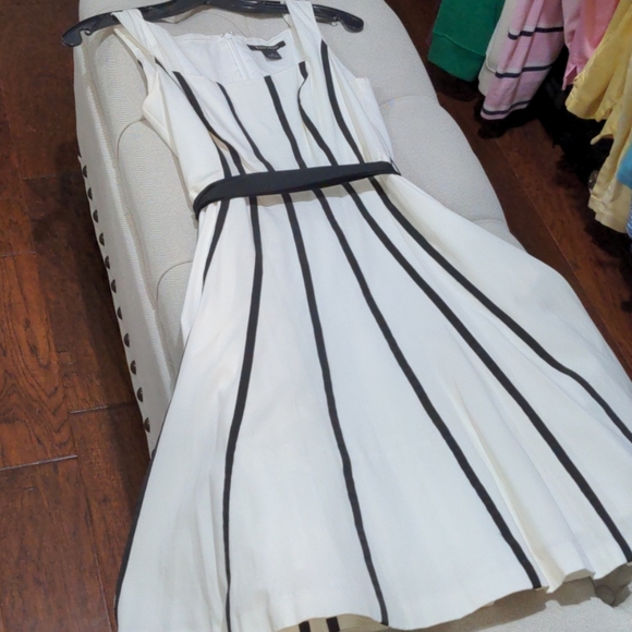 Derby Dress (Chanel Vibe) - Picture 11 of 12